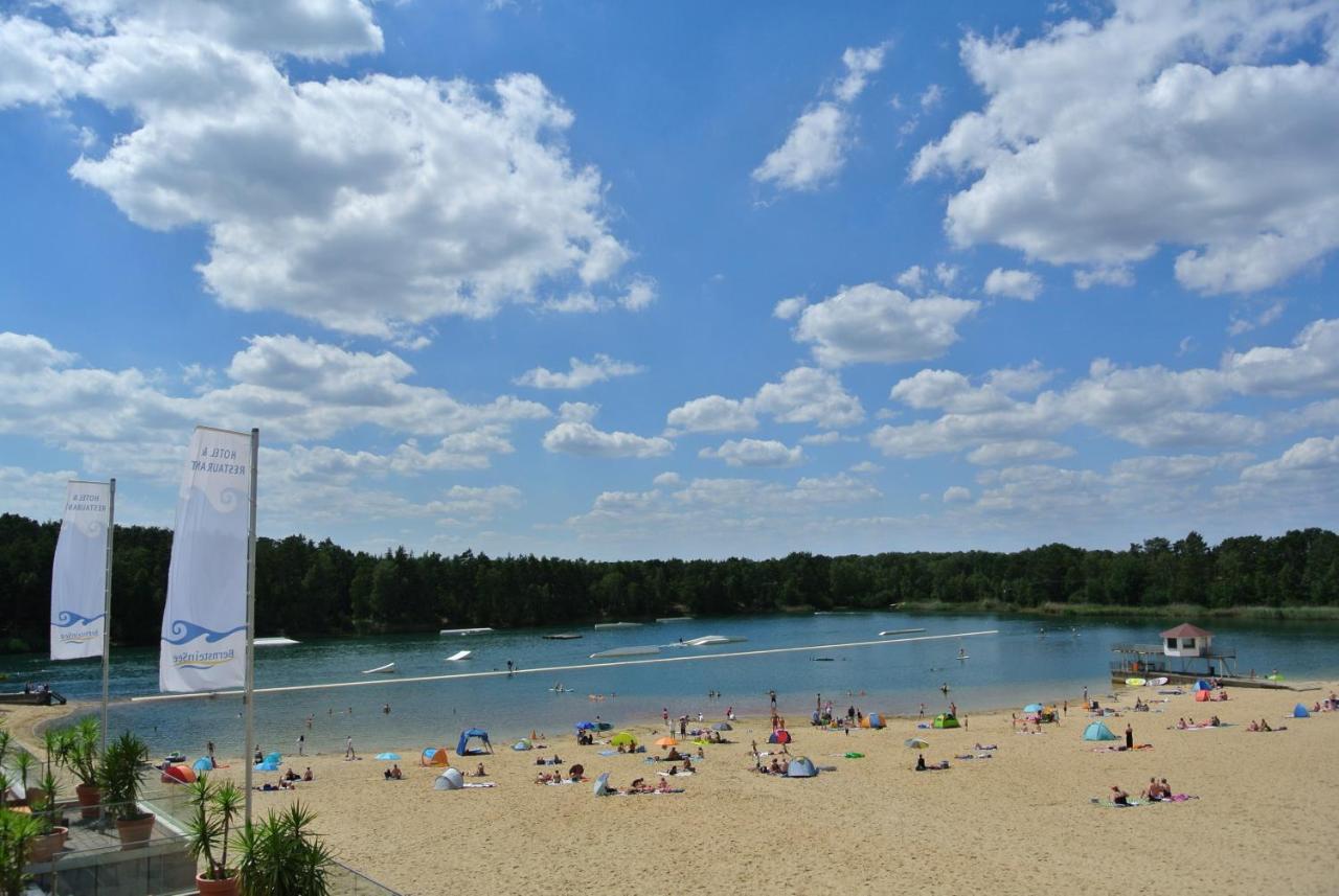 Bernsteinsee Hotel Sassenburg Bagian luar foto
