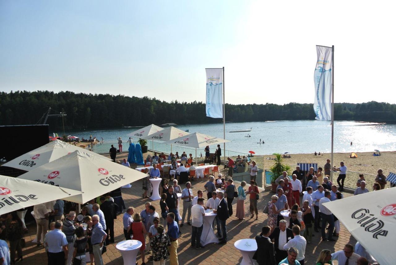 Bernsteinsee Hotel Sassenburg Bagian luar foto