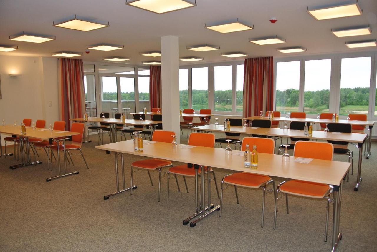 Bernsteinsee Hotel Sassenburg Bagian luar foto